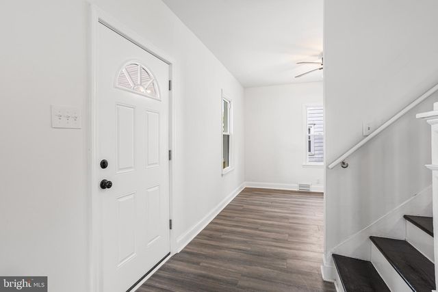 410 WALNUT AVE, Laurel Springs, NJ 08021
