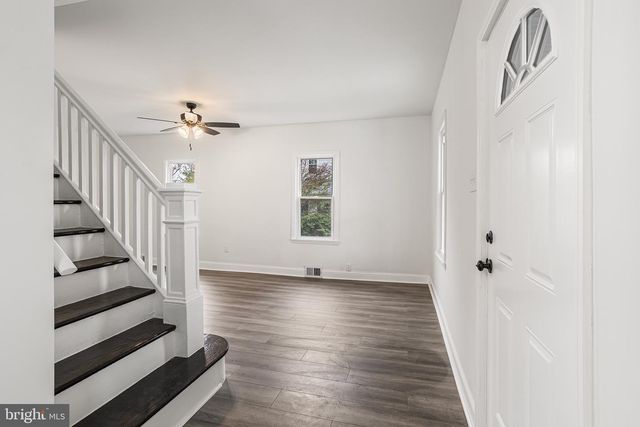 410 WALNUT AVE, Laurel Springs, NJ 08021