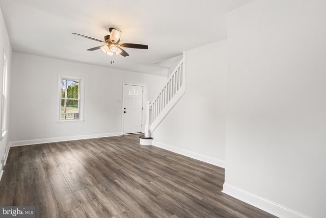 410 WALNUT AVE, Laurel Springs, NJ 08021