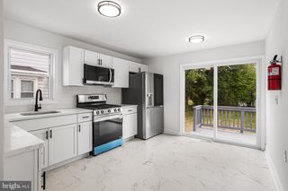 410 WALNUT AVE, Laurel Springs, NJ 08021