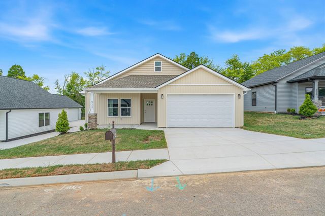 922 Stratford Avenue, Sweetwater, TN 37874