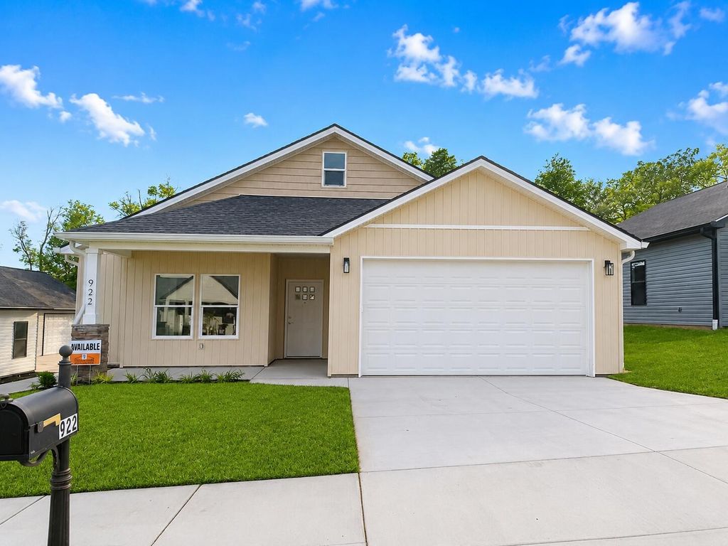 922 Stratford Avenue, Sweetwater, TN 37874
