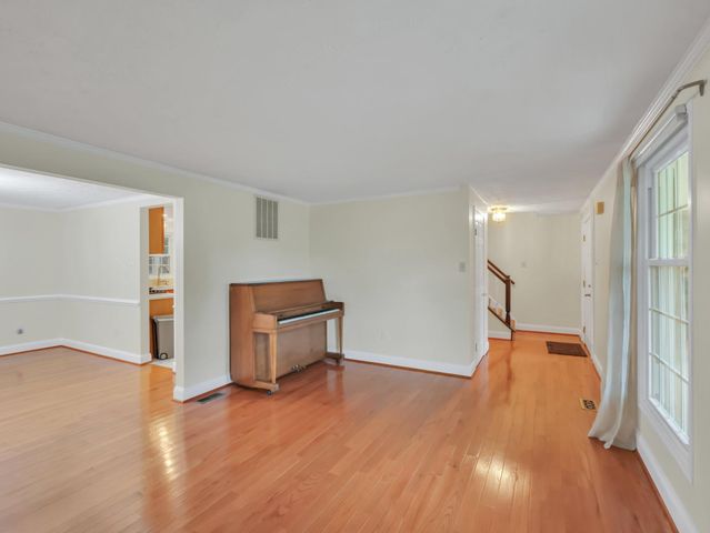 18 WINDMILL CT, Silver Spring, MD 20905
