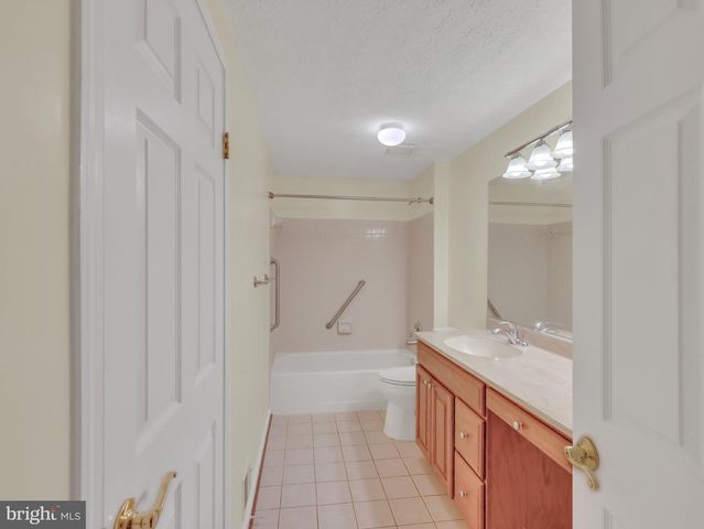 18 WINDMILL CT, Silver Spring, MD 20905
