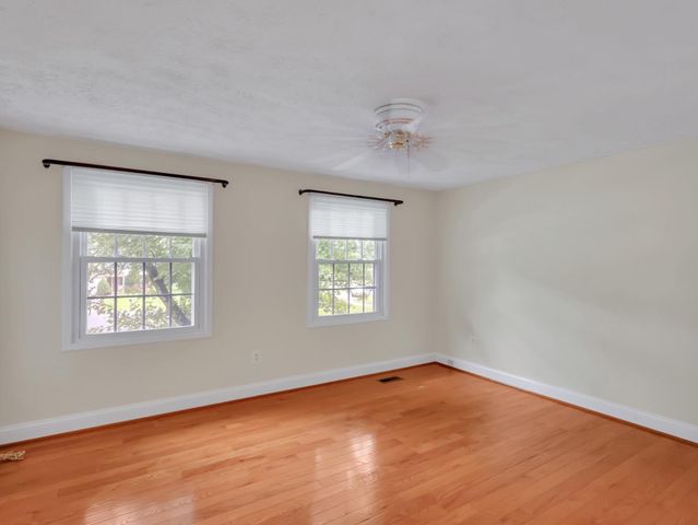 18 WINDMILL CT, Silver Spring, MD 20905