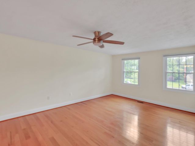 18 WINDMILL CT, Silver Spring, MD 20905