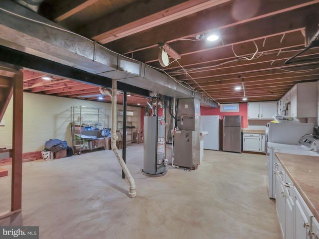 18 WINDMILL CT, Silver Spring, MD 20905