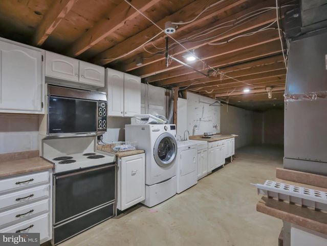 18 WINDMILL CT, Silver Spring, MD 20905