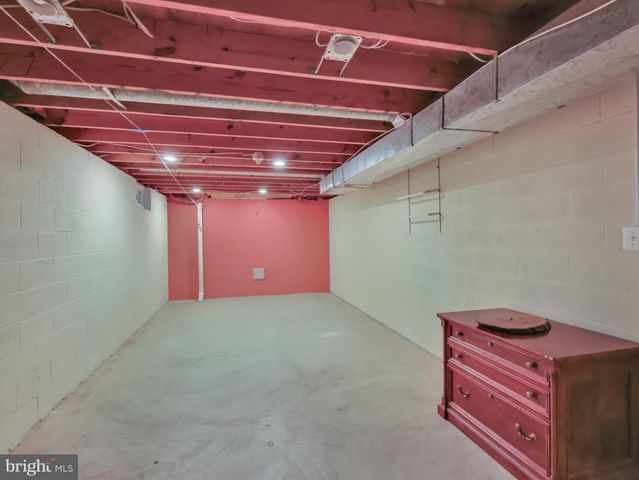 18 WINDMILL CT, Silver Spring, MD 20905