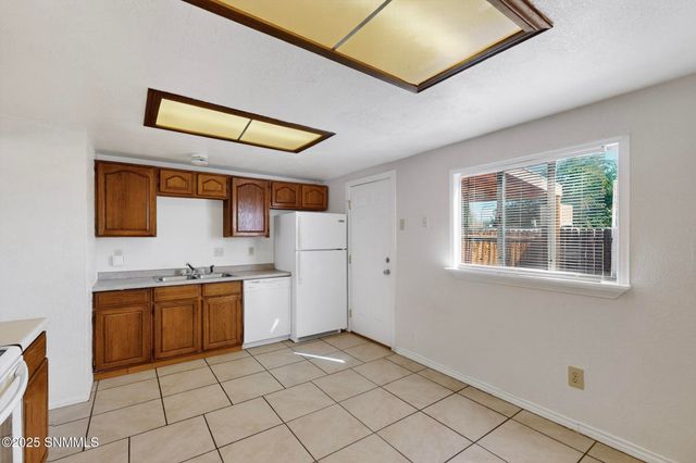 1640 E Idaho Avenue, Las Cruces, NM 88001