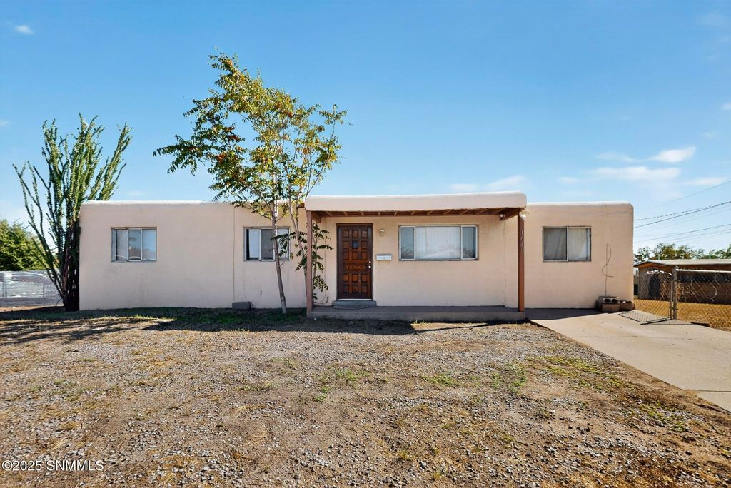 1640 E Idaho Avenue, Las Cruces, NM 88001