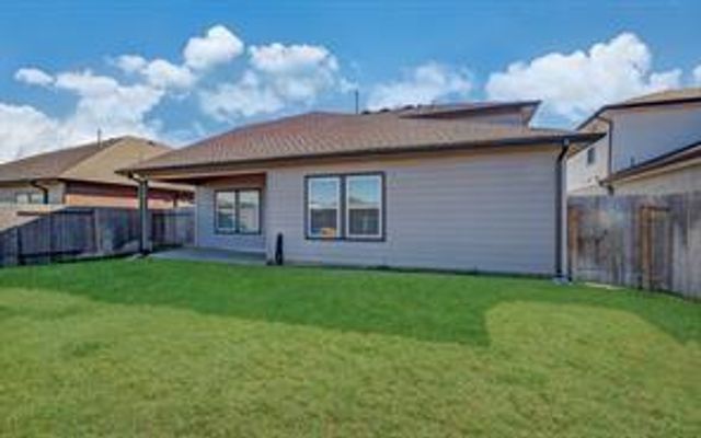 327 John House Lane, Rosharon, TX 77583