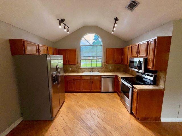 7167 Manatee Street, Navarre, FL 32566