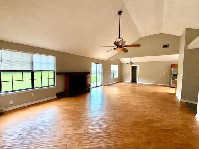 7167 Manatee Street, Navarre, FL 32566