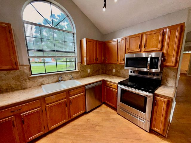 7167 Manatee Street, Navarre, FL 32566