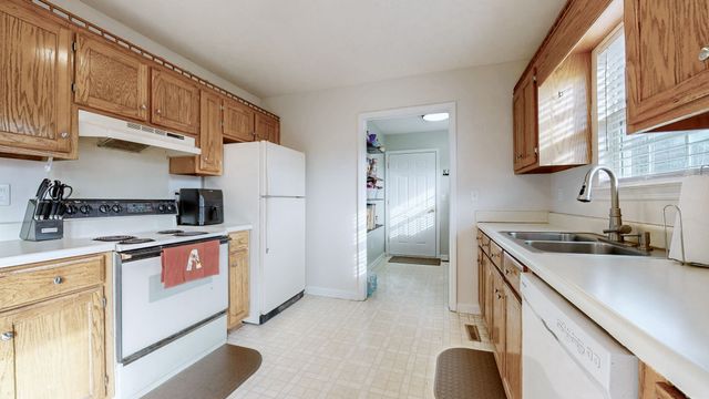 225 Miriah Dr, Mcminnville, TN 37110