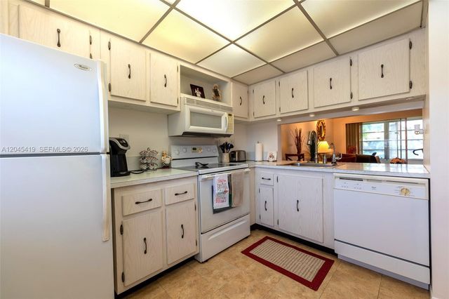 8814 W Mcnab Road 204, Tamarac, FL 33321