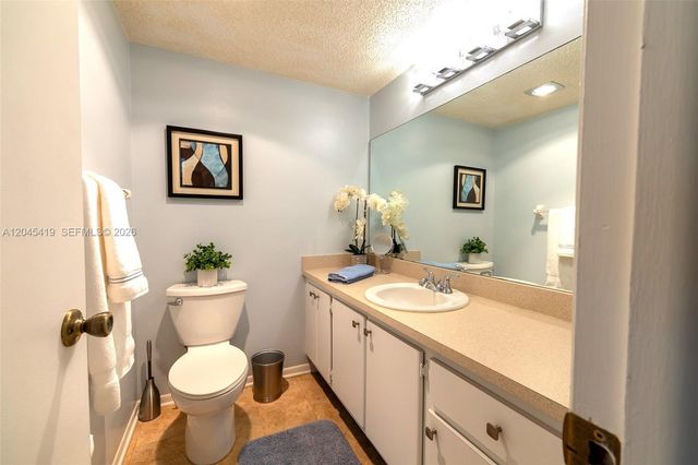 8814 W Mcnab Road 204, Tamarac, FL 33321