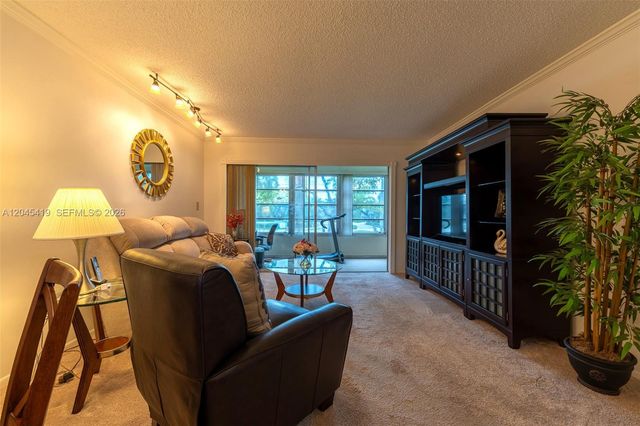 8814 W Mcnab Road 204, Tamarac, FL 33321