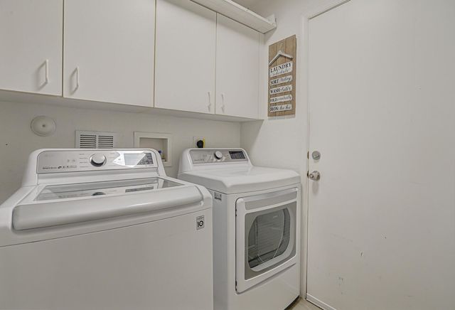 7587 Sierra Ridge Ln, Lake Worth, FL 33463