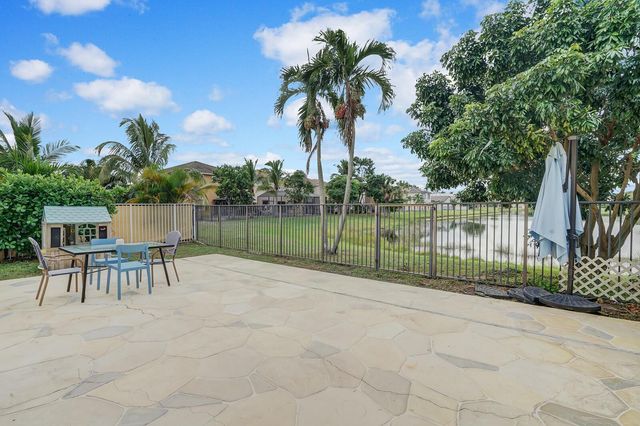7587 Sierra Ridge Ln, Lake Worth, FL 33463