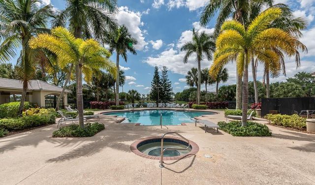 7587 Sierra Ridge Ln, Lake Worth, FL 33463