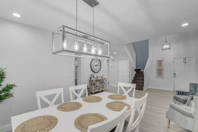 7587 Sierra Ridge Ln, Lake Worth, FL 33463