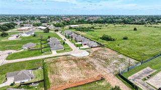 501 Oak Crest Lane, Brenham, TX 77833