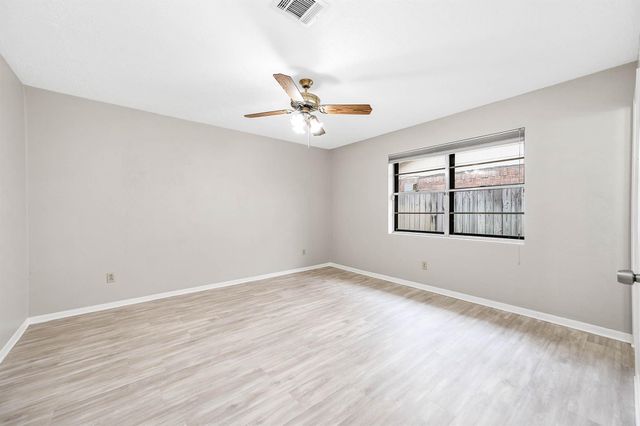 10523 Sagevale Lane, Houston, TX 77089