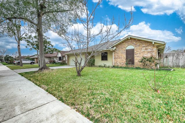 10523 Sagevale Lane, Houston, TX 77089