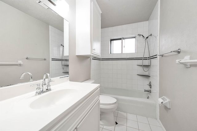 10523 Sagevale Lane, Houston, TX 77089