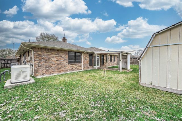 10523 Sagevale Lane, Houston, TX 77089