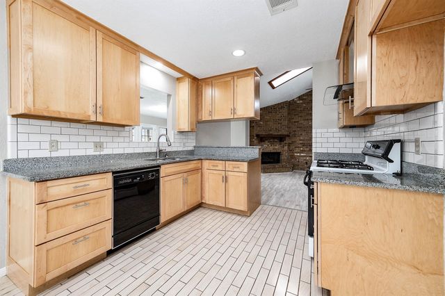 10523 Sagevale Lane, Houston, TX 77089