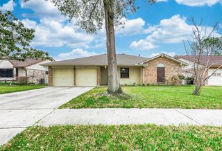 10523 Sagevale Lane, Houston, TX 77089