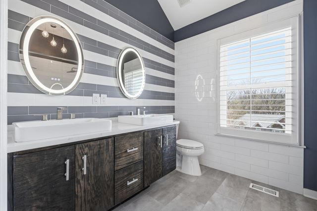 1049 Fitzpatrick Rd, Nashville, TN 37214