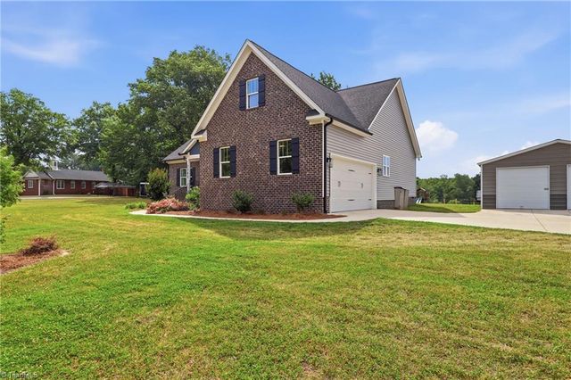 3382 NC Highway 65, Reidsville, NC 27320