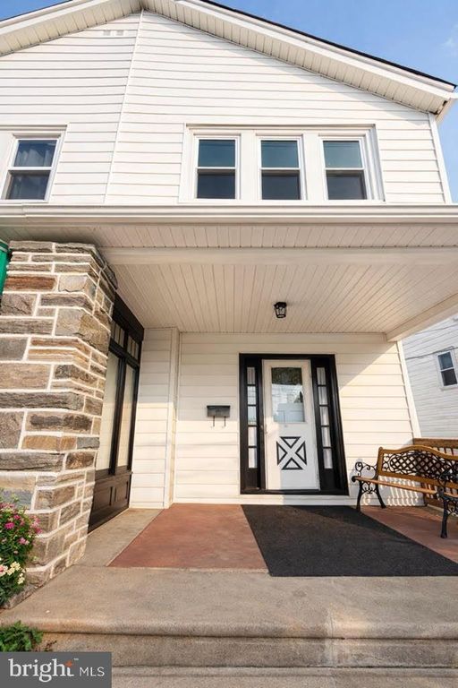 Image 1 of property listing at 337 CHESWOLD RD, Drexel Hill, PA 19026