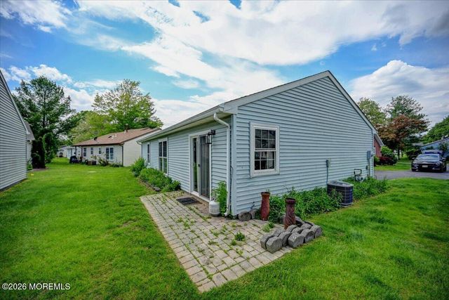 20 Jaffreyton Close 1000, Freehold, NJ 07728