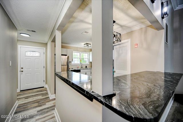 20 Jaffreyton Close 1000, Freehold, NJ 07728