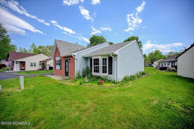20 Jaffreyton Close 1000, Freehold, NJ 07728