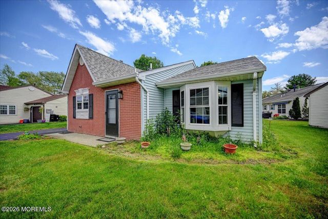 20 Jaffreyton Close 1000, Freehold, NJ 07728