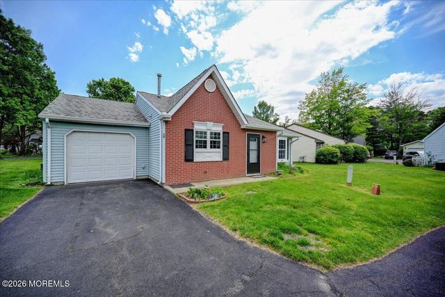 20 Jaffreyton Close 1000, Freehold, NJ 07728