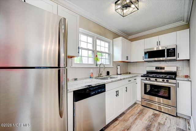 20 Jaffreyton Close 1000, Freehold, NJ 07728