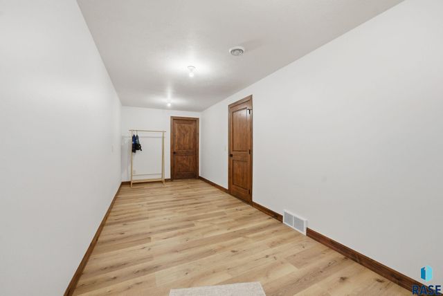 4900 E Cattail Dr Drive, Sioux Falls, SD 57110