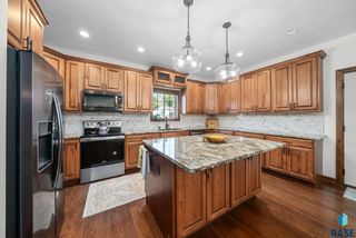 4900 E Cattail Dr Drive, Sioux Falls, SD 57110