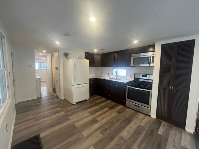 9001 S Cicero Avenue 60, Oak Lawn, IL 60453