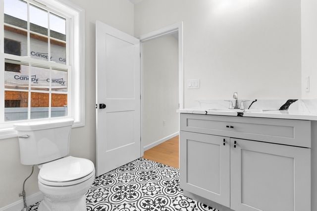 181 Wellington, Fall River, MA 02720