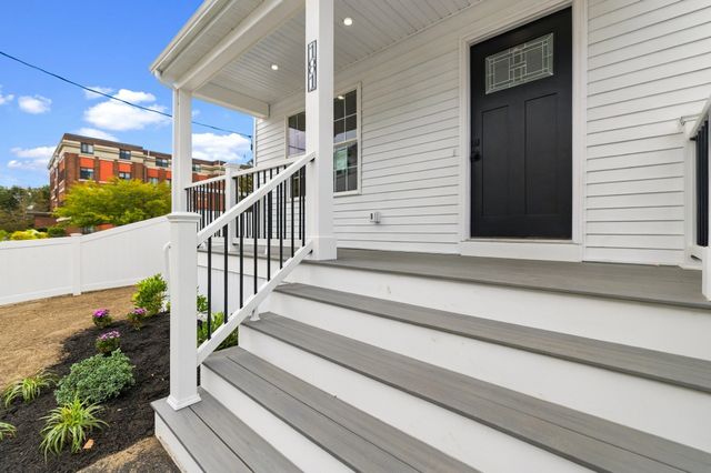 181 Wellington, Fall River, MA 02720