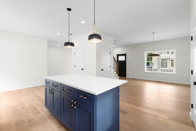 181 Wellington, Fall River, MA 02720