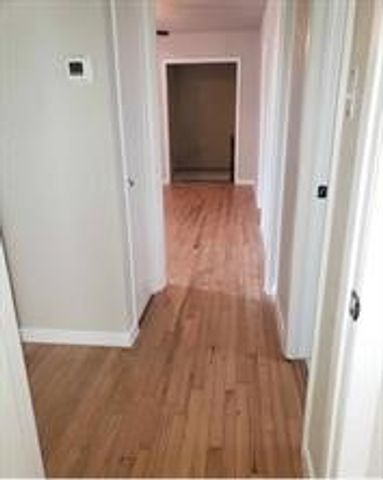 615 W Nash Street, Grapevine, TX 76051